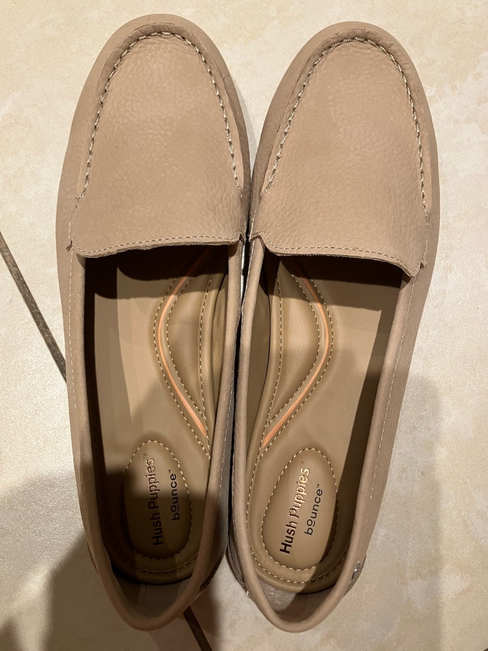 Hush Puppies Women’s Size 7.5 Beige Flats